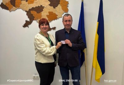 Безбар’єрність та свобода руху: український захисник успішно закінчив «Автошколу для осіб з інвалідністю»