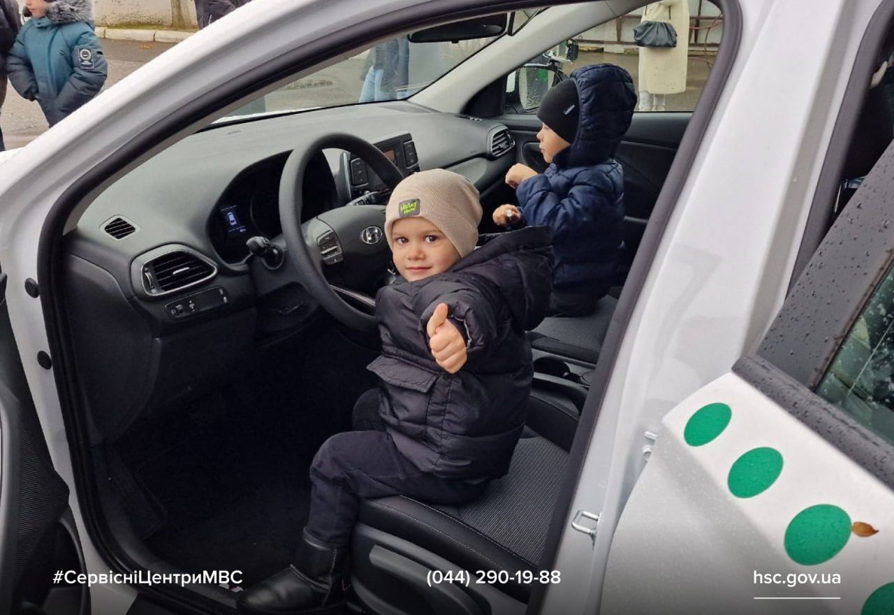 WhatsApp Image 2025-11-11 at 15.57.23 (2)