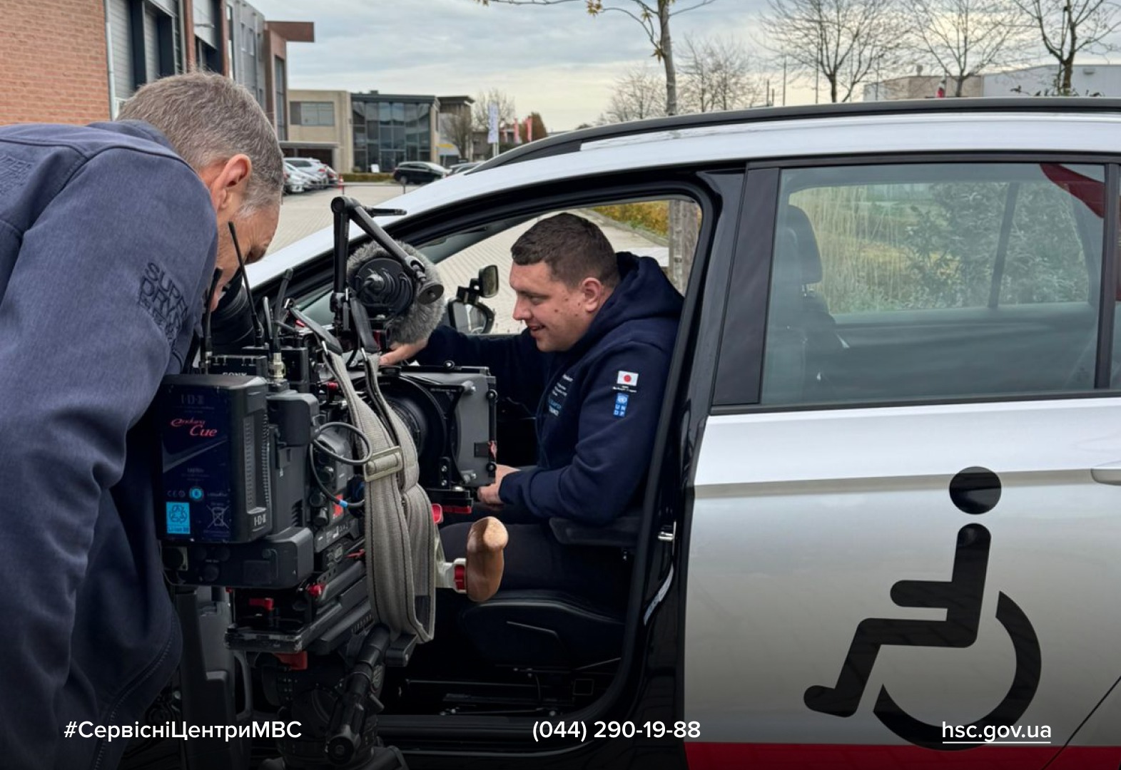 f5fbed2f-1bcd-4dbb-9b08-d5939666e8e4